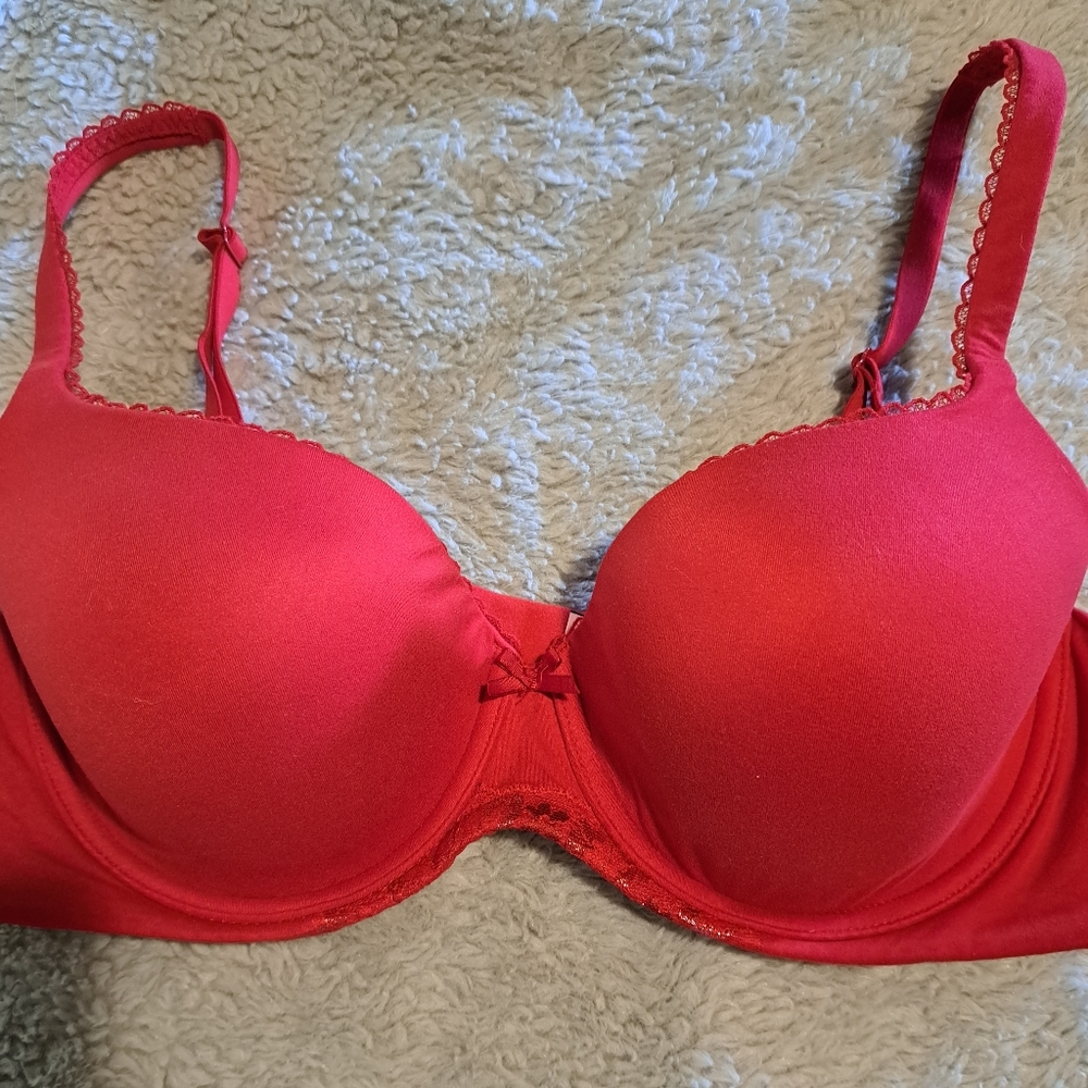Victoria Secret Bra 38C